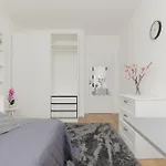 Zoliborz Artystyczny Apartment With Terrace & Parking Warsaw By Renters