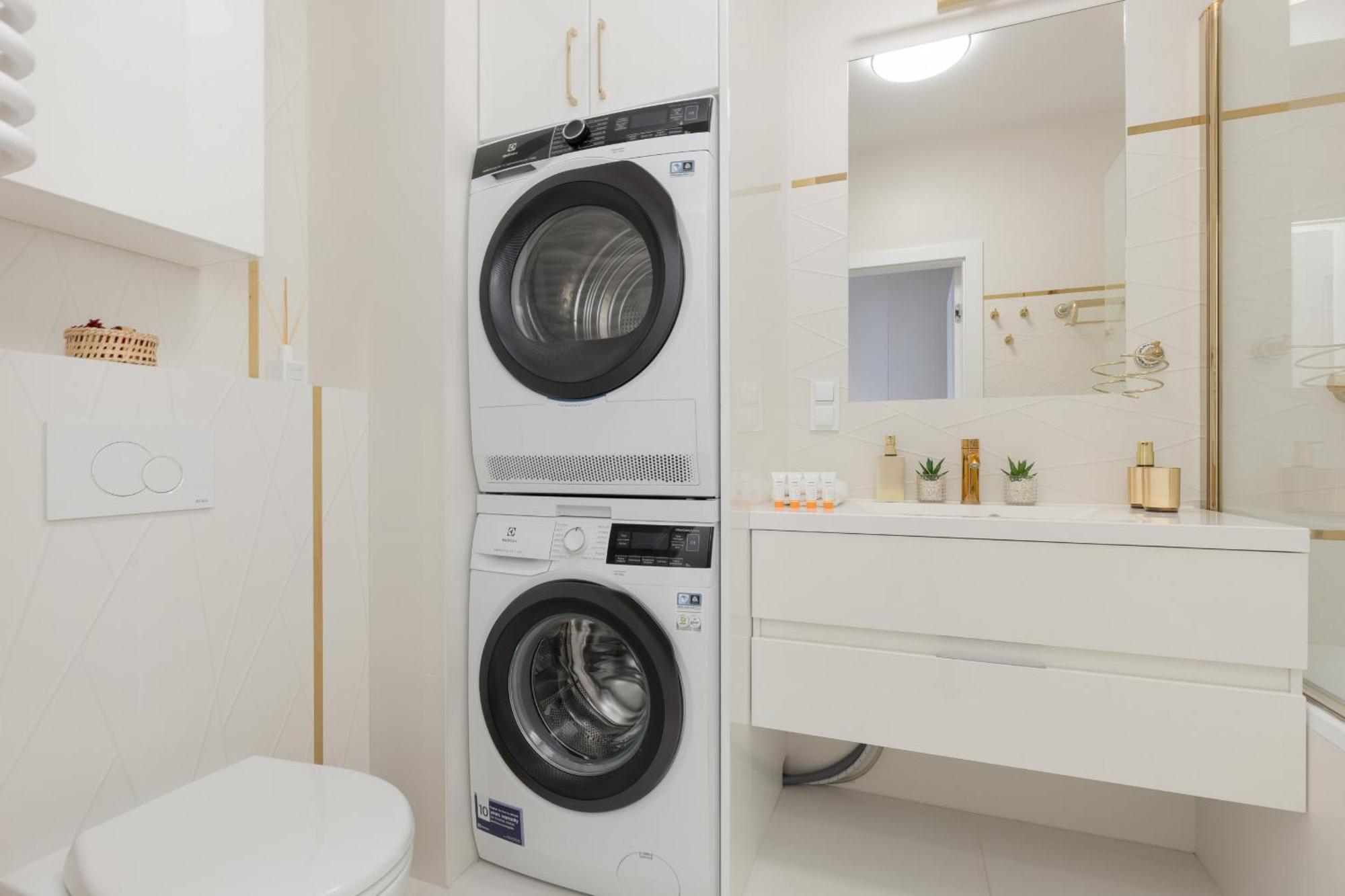 Zoliborz Artystyczny With Terrace & Parking By Renters Apartament Warszawa