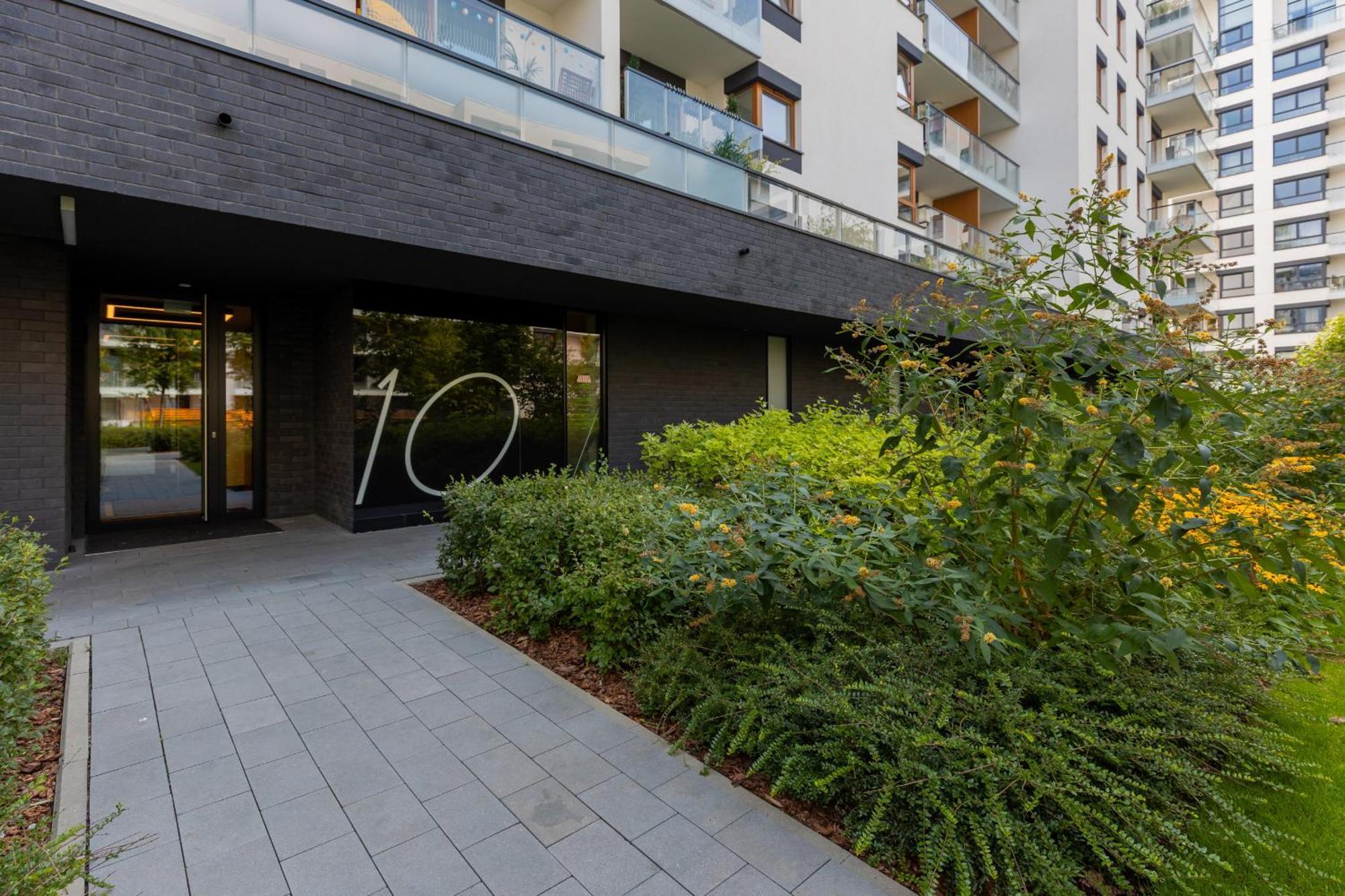Zoliborz Artystyczny With Terrace & Parking By Renters Warszawa